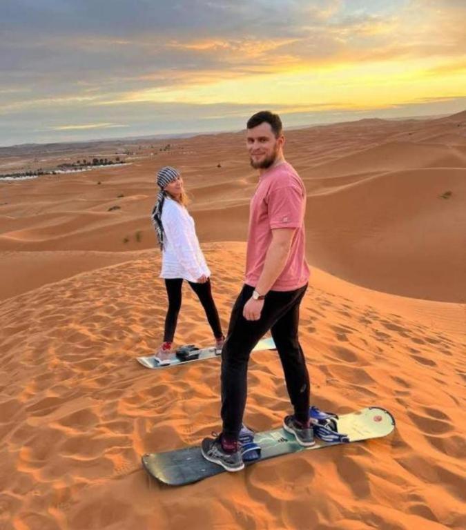 Sahara Safari Camp Hotel Merzouga Bagian luar foto