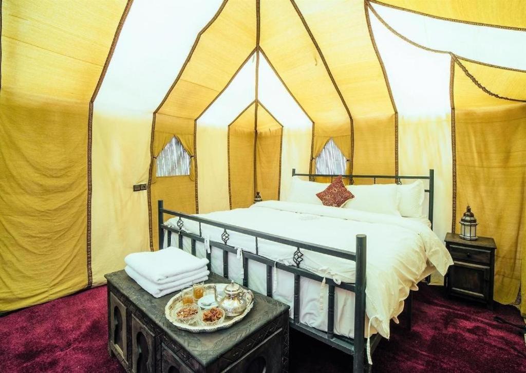 Sahara Safari Camp Hotel Merzouga Bagian luar foto